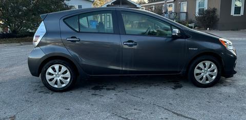 Toyota Prius c 2014