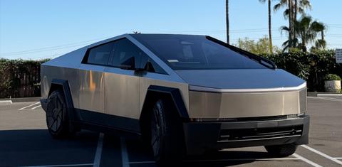 Tesla Cybertruck 2025