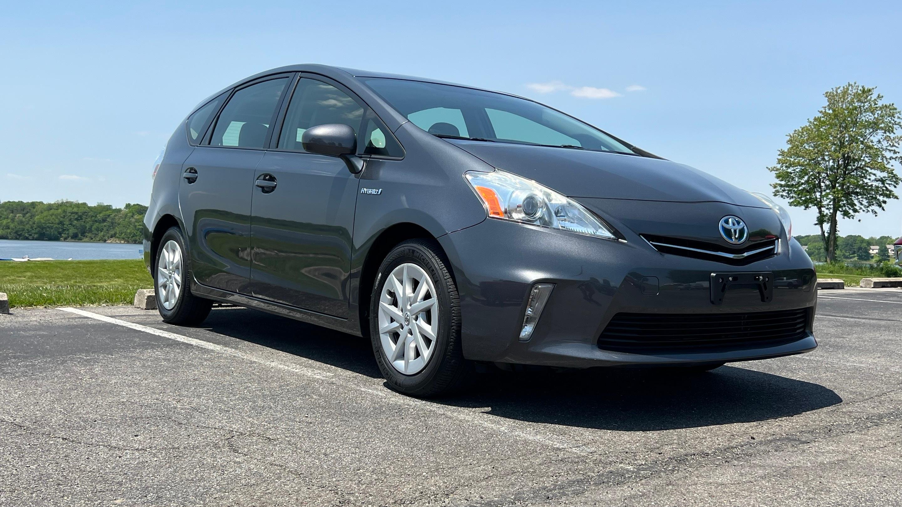 Toyota Prius v 2012 in Indianapolis, IN