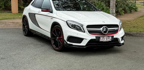 Mercedes-Benz GLA-CLASS 2015