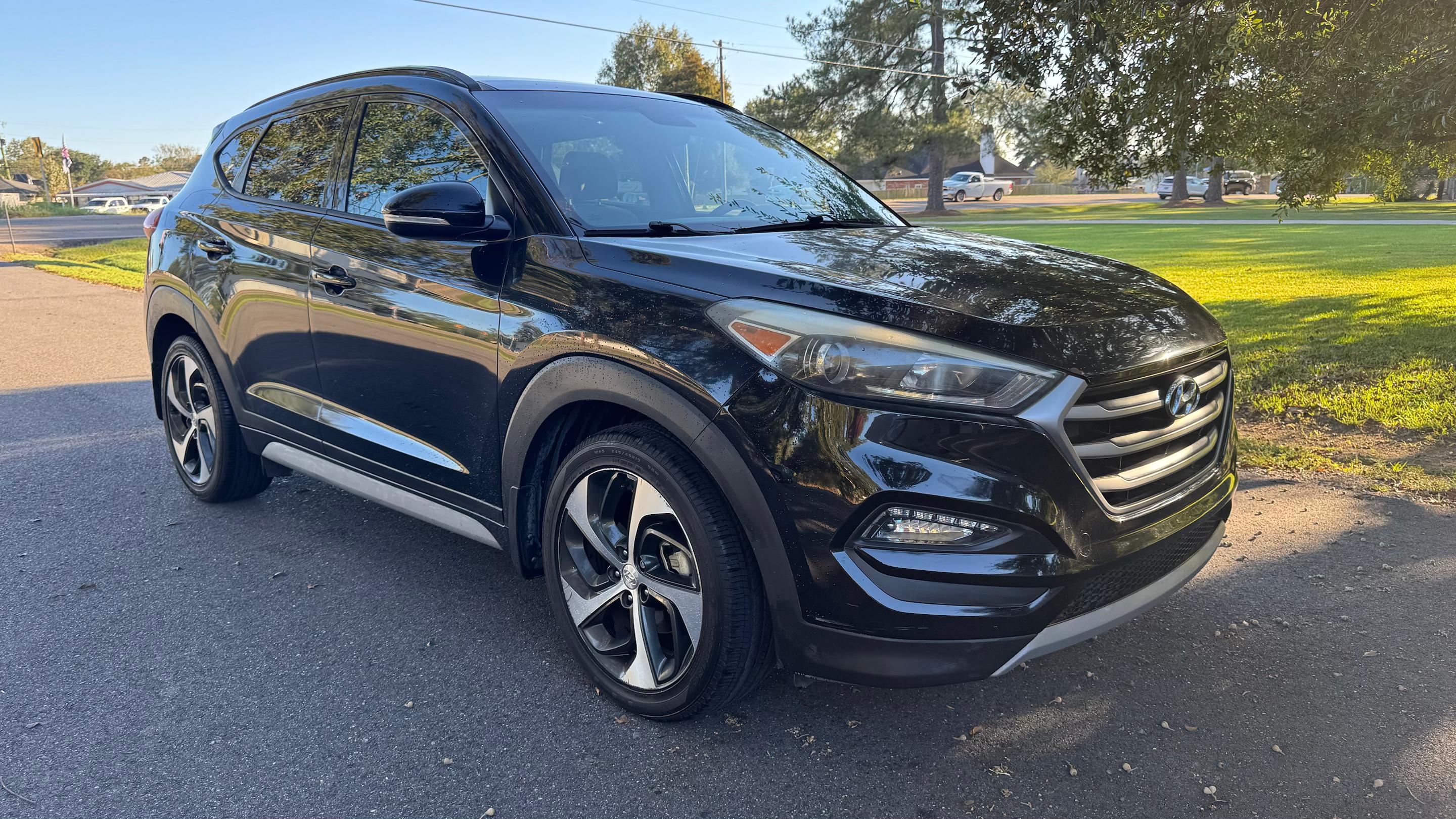 Hyundai Tucson 2018 — Car rental alternative in Denham Springs, LA