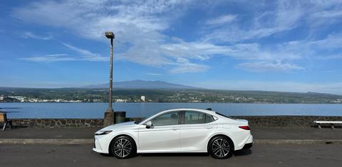 Toyota Camry Hybrid 2025