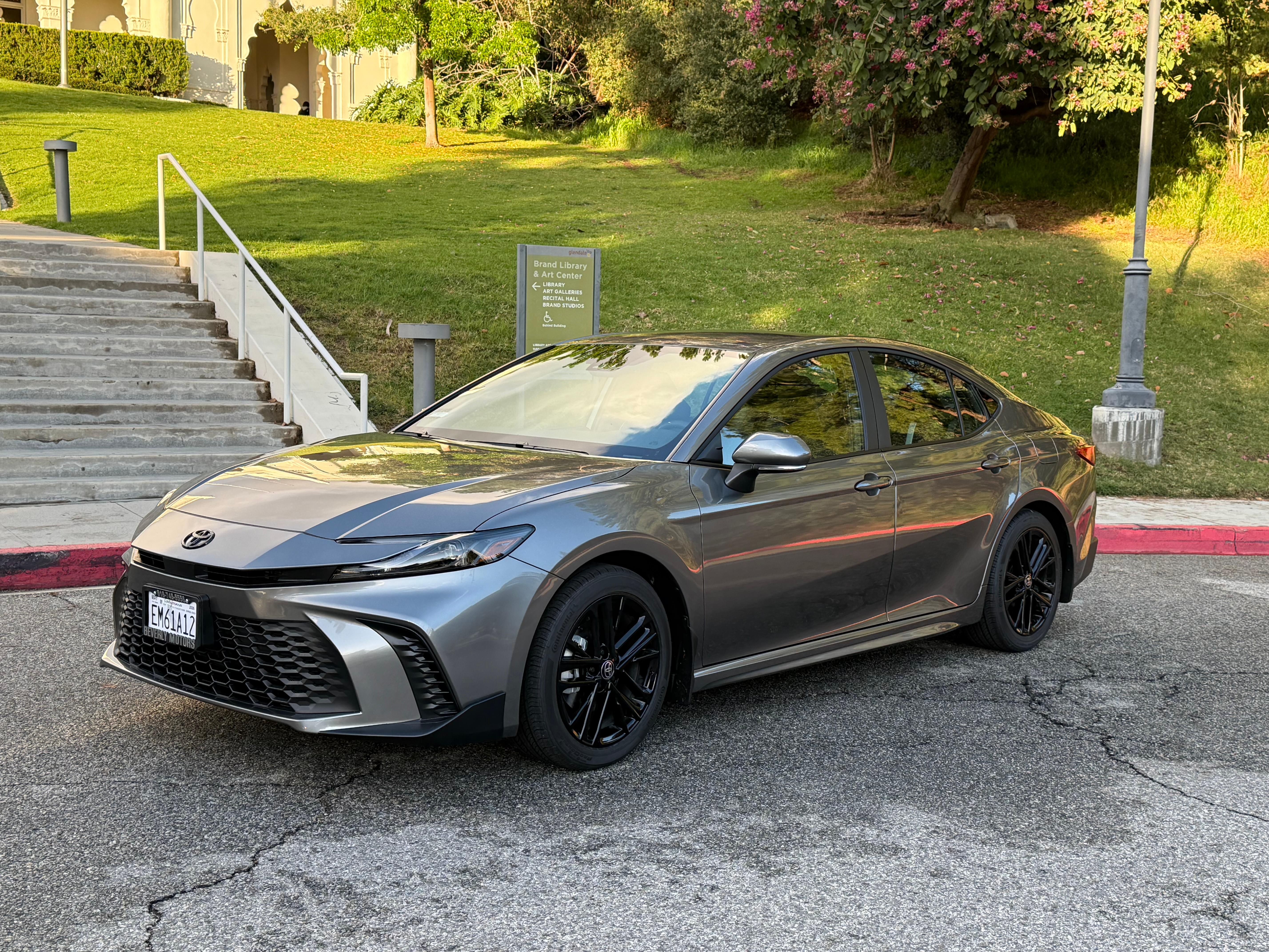 Toyota Camry Hybrid 2026 in 