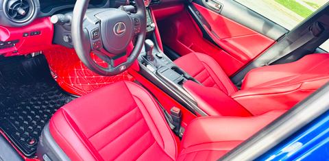 Lexus IS 2025