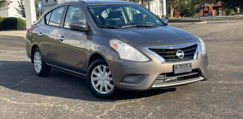 Nissan Versa 2015