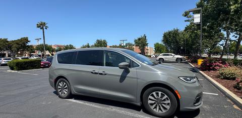 Chrysler Pacifica 2022