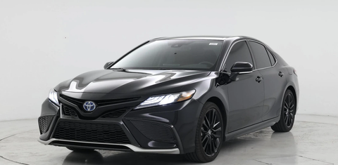 Toyota Camry 2021