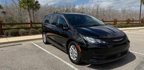 Chrysler Voyager 2024