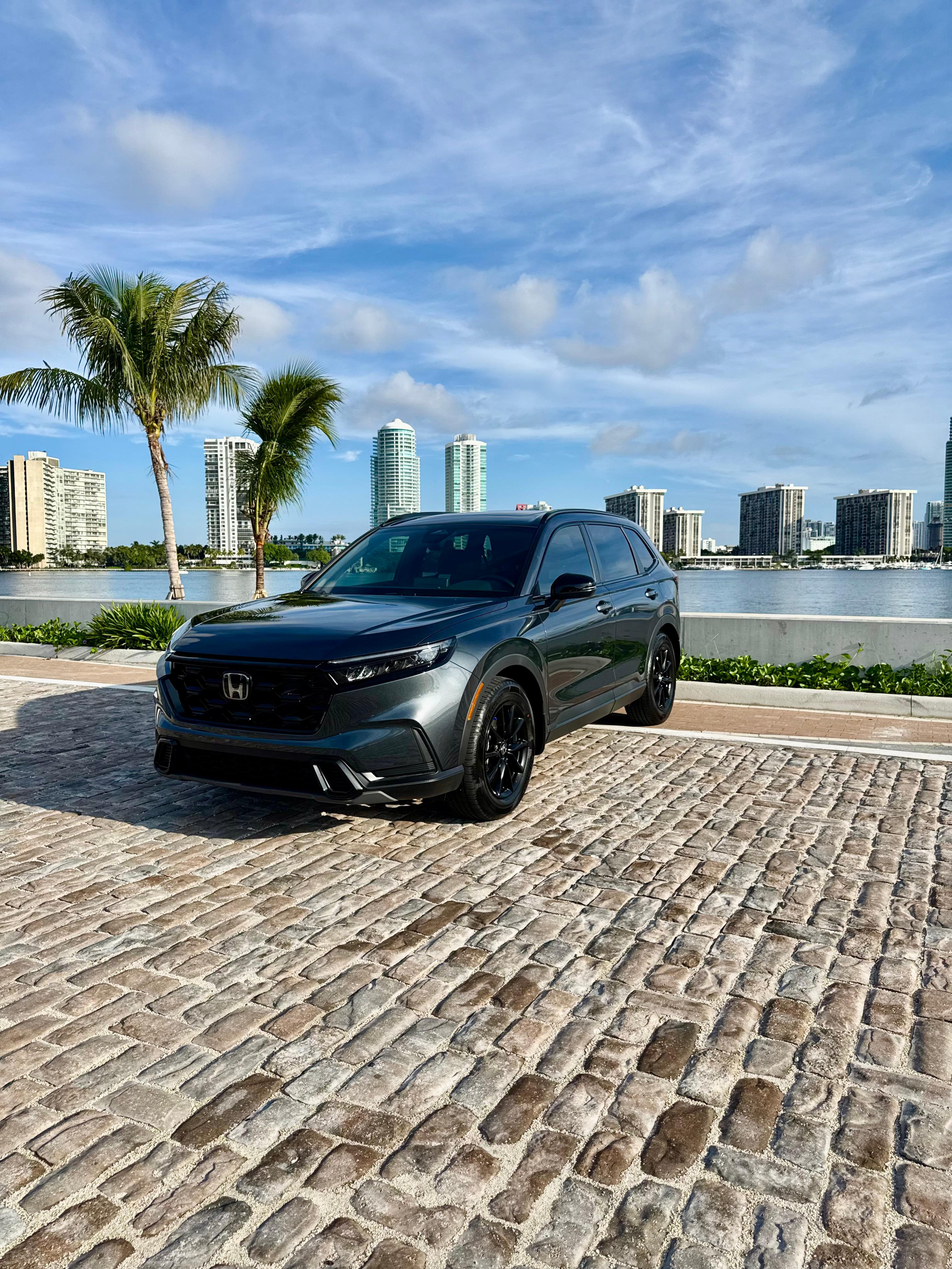 Honda CR-V Hybrid 2026 in Miami, FL