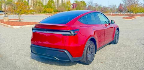 Tesla Model Y 2026